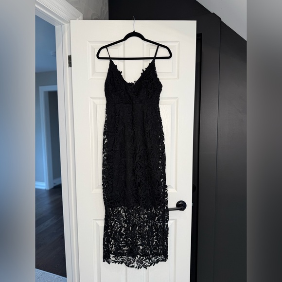 Lock & Key Lace Dress - Picture 2 of 15